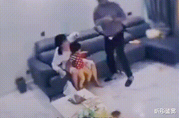 陕西一高管当着孩子面家暴，孩子在一旁嚎啕大哭，妻子：宝宝快跑