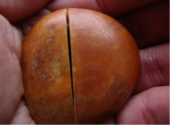 翡翠|这几种玉丑出天际，但却价值连城！