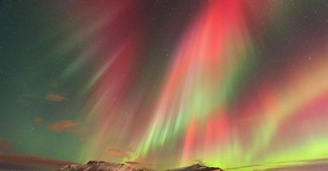 雷诺纬度|一年有8个月出现极光，人口仅34万，冰岛为什么容易形成极光？