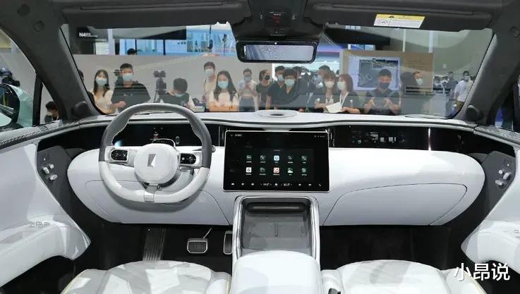阿维塔|华为都出手了！阿维塔11车机能差？