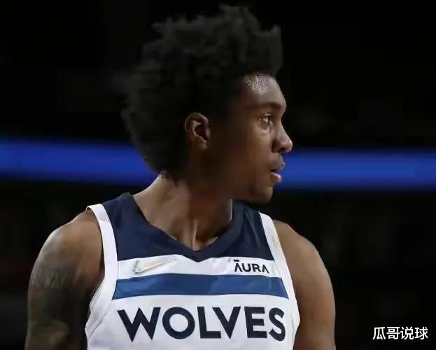 NBA七大交易消息!德罗赞加盟太阳、巴恩斯加盟湖人的交易方案出炉