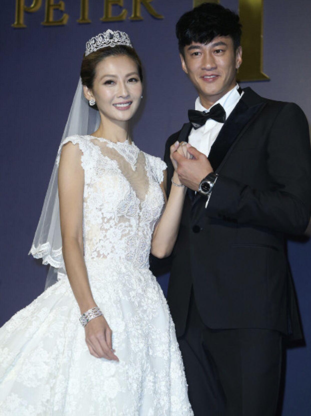 何润东|曝何润东深夜拉异性去夜店，当街拉扯被拒绝，本人已婚被指拎不清