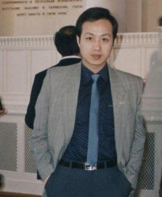 罗京|罗京去世13年，妻子带着儿子改嫁富商，母亲为何至今不知其死讯？