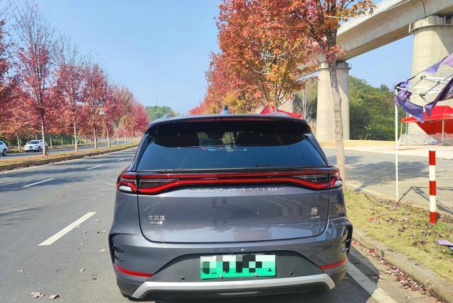 国产车神话：比亚迪新能源车第300万辆下线，仰望明年一季度上市