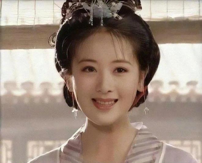 小李琳|知名女星沦为弃妇，嫁小6岁男友、全网群嘲，如今她打脸所有人