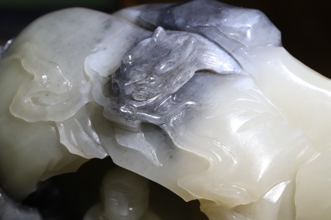 降龙罗汉|舊藏和田玉青花籽料“降龙罗汉山子”摆件