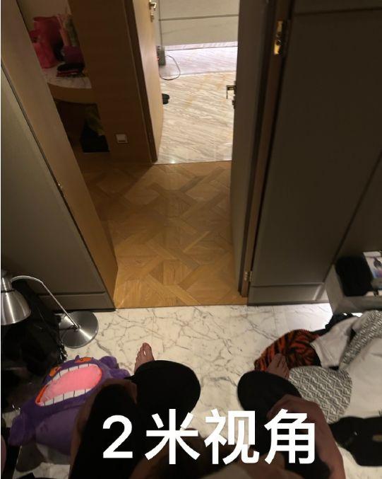 杨幂|王思聪女友小肉安素颜照曝光,额头上痘痘抢镜,样貌清纯像高中生!