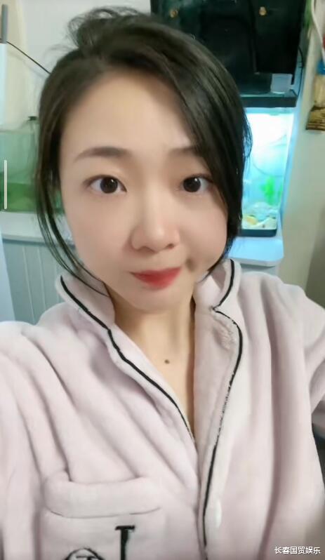 暖春|《暖春》“小花”近照曝光,如今25岁端庄大方清纯靓丽