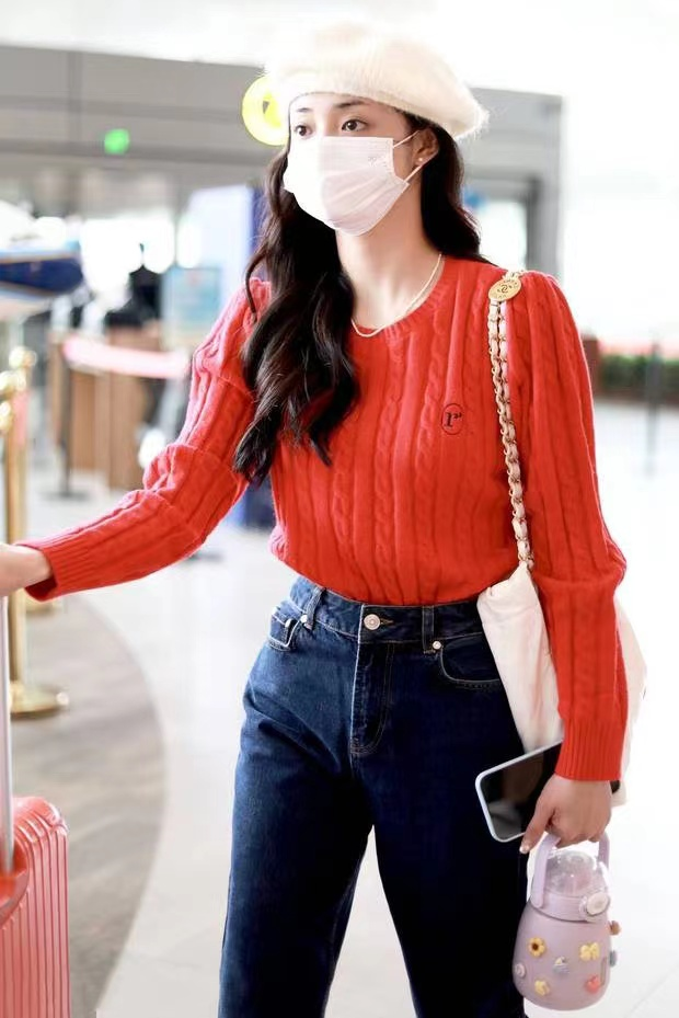 金鸡奖|众星齐聚金鸡奖:吴磊卷发吸睛、姚晨母女同框、杜江身旁无霍思燕