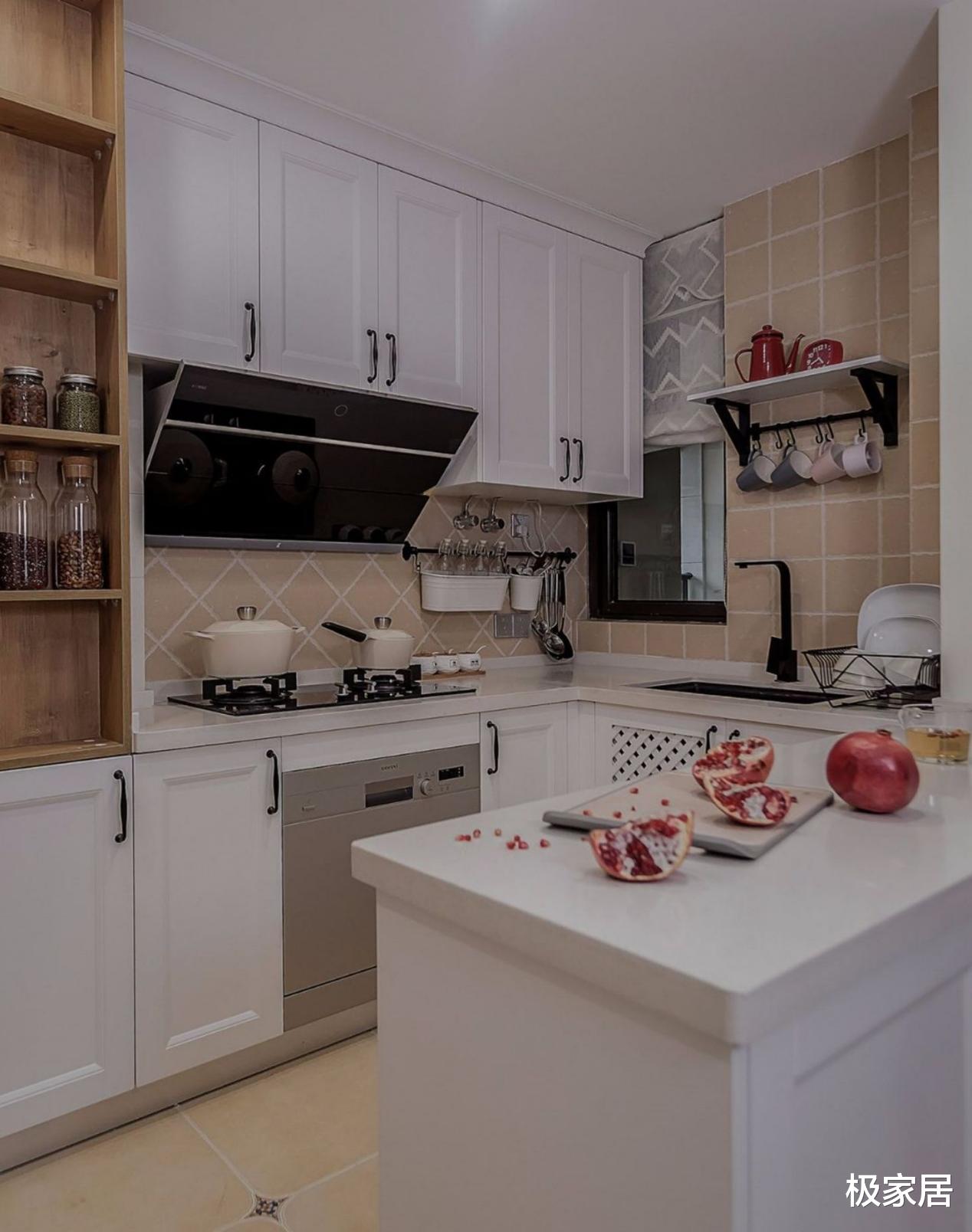 巧妙利用空间，轻美式风格也能很有魅力，家里的猫咪也喜欢