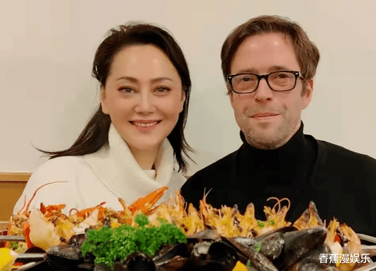 明星|晚年移居国外养老的10位知名明星，住别墅开餐厅，个个生活美满