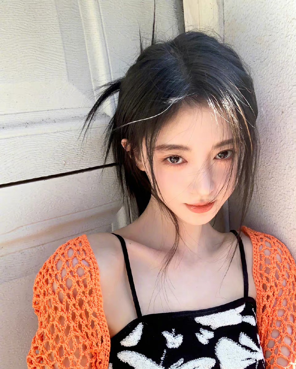 鞠婧祎|鞠婧祎绝美九宫格来袭，心存向往，寻觅生活中的每一处阳光