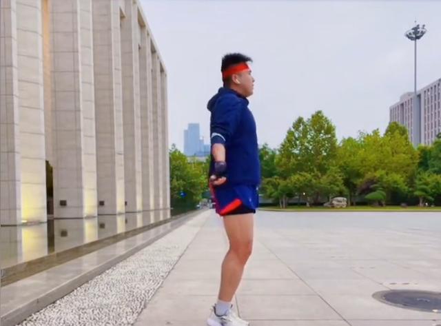 教育孩子 只因儿子一句话，80后父亲用“行动教育”减重60斤，年轻不止十岁