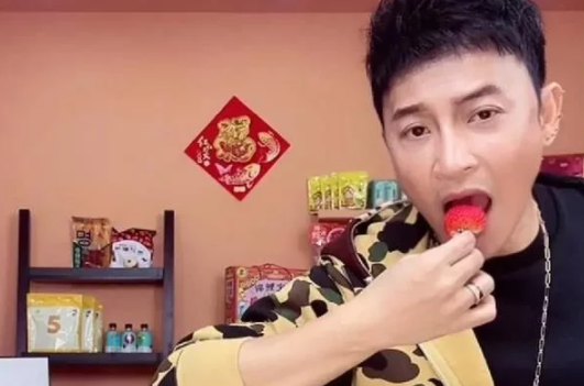 郝劭文|30天卖货7500万,直播间多次上热搜,郝劭文凭什么那么牛?