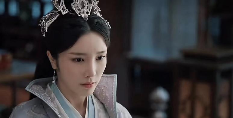 |叶若依以前喜欢萧瑟,后面为什么突然就不喜欢了?答案很简单