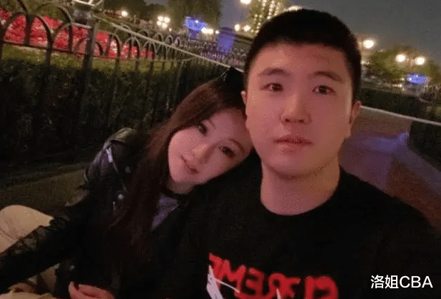 林书豪|CBA三消息：新疆神射回归训练，山东换帅终失败，王薪凯举办婚礼