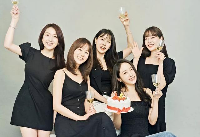 KARA|KARA消失7年惊喜宣告回归！退团成员回锅＋出道15年，粉哭：想念荷拉