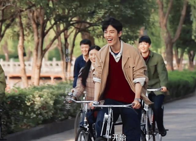 肖战|肖战中秋福利诚意满满，嘉奖粉丝一朵小红花和动态的自己