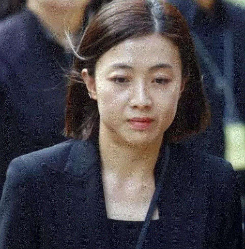 刘鸣炜|42岁刘鸣炜要再婚？这一任女友不简单，刘家可能要掀起内斗了