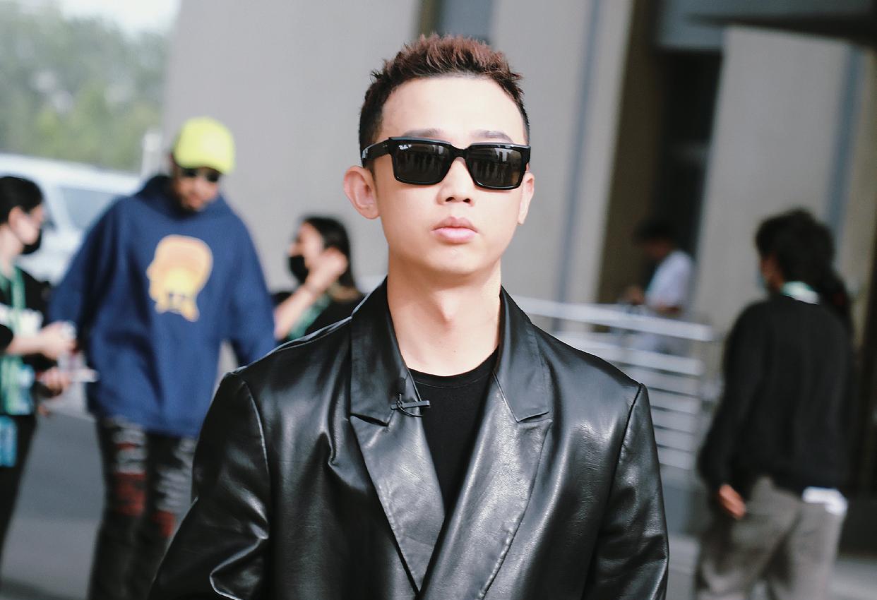 gai|赤子心搭配川江号子！GAI惊喜亮相川渝春晚，专业炸场了解下？