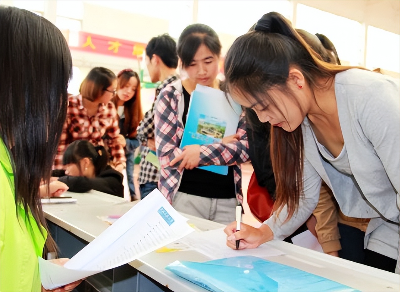 事业单位|教育部直属事业单位公开招聘，紧缺人才岗位仅面试，无需参加笔试