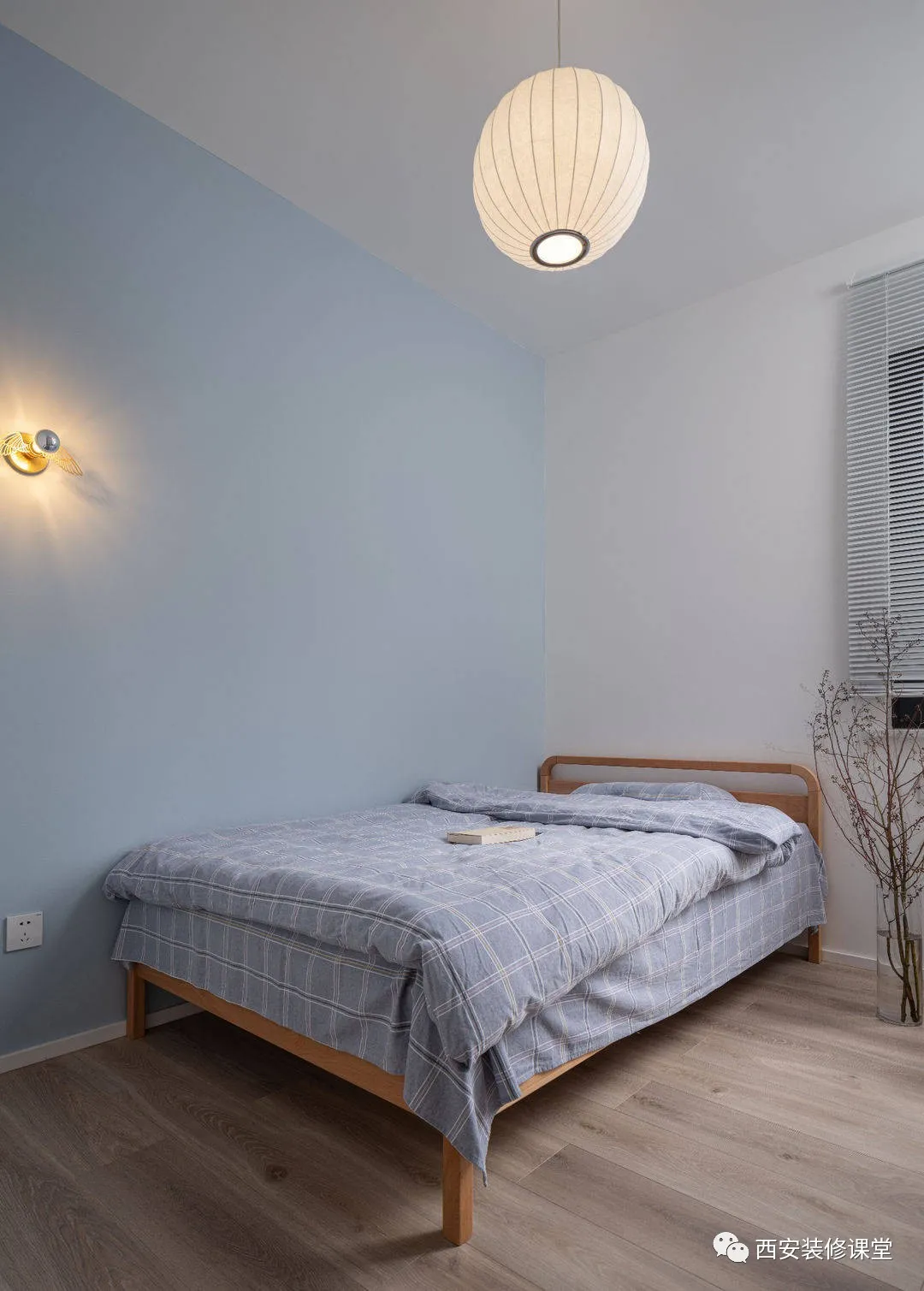 85㎡小夫妻两室,大白墙也能温馨简约