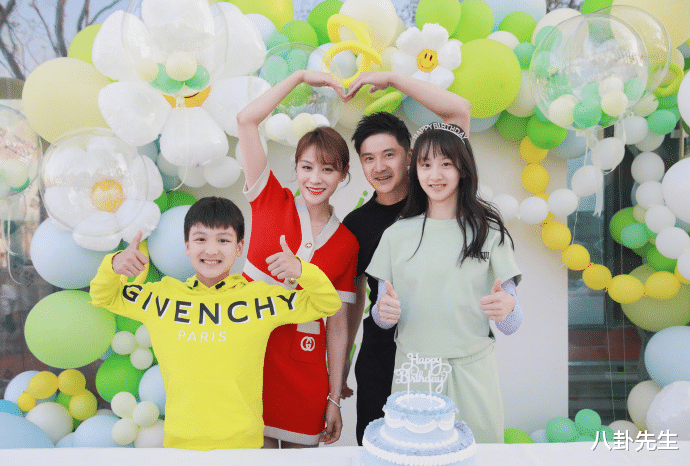 萌宝|《爸爸》6位萌娃变美少女：有人定居国外，有人12岁演话剧女主角