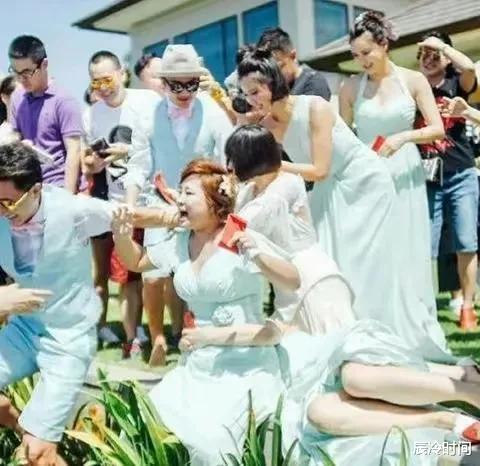 柳岩|柳岩母亲杨邦梅:难忘女儿借钱给我看病,余生只希望她找个好男人