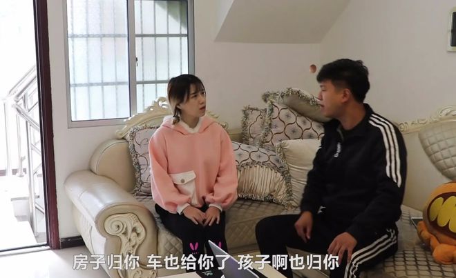 丈夫因没钱拒绝生孩子,直到我去做体检,才知道他给了弟弟18万!