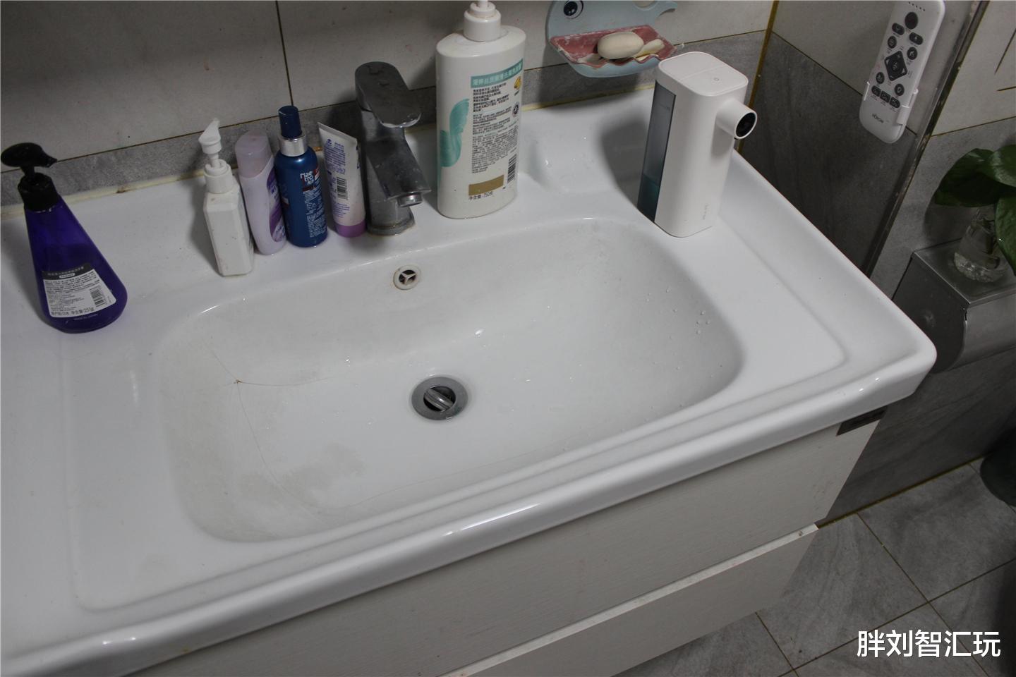 家装鼓捣记1:浴室柜还是要能放东西的才好用