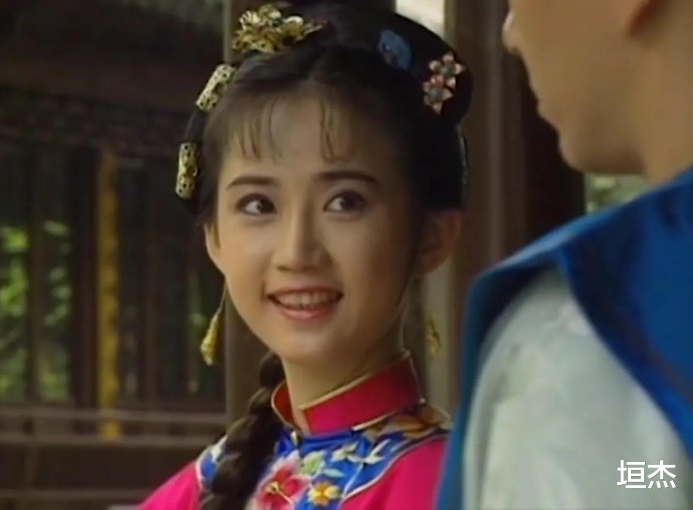 桑妮|寡淡路人脸就别硬吹“小白花”,6位女星告诉你,什么叫楚楚动人