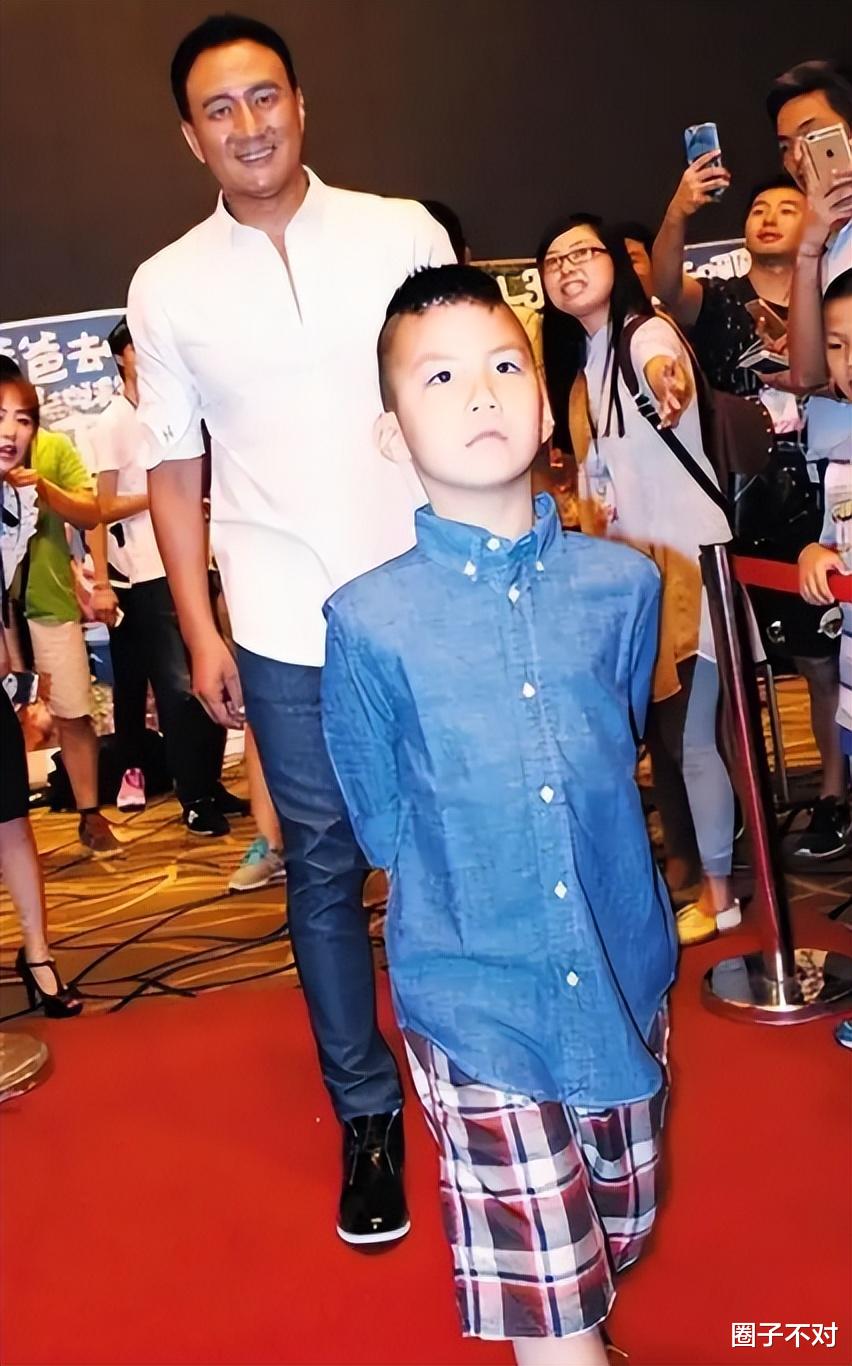 康晋荣|胡军儿子到底有多厉害？给长津湖提建议，12岁康康让军事专家叹服