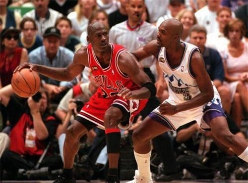 迈克尔·乔丹|理性分析，98年NBA总决赛G6，当时到底发生了什么？