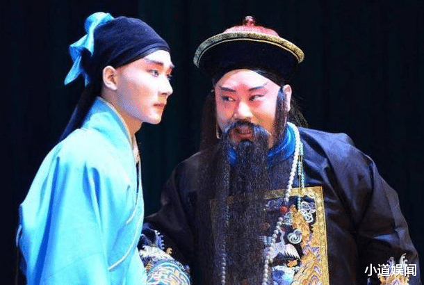 郭德纲|郭德纲惊喜空降三庆园,近照一言难尽,难怪烧饼孟鹤堂都哭红了眼!