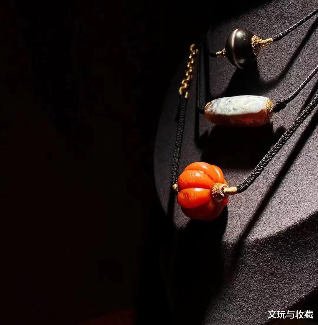 文玩|盘文玩的人,切莫境界太高,因为容易摔得很重