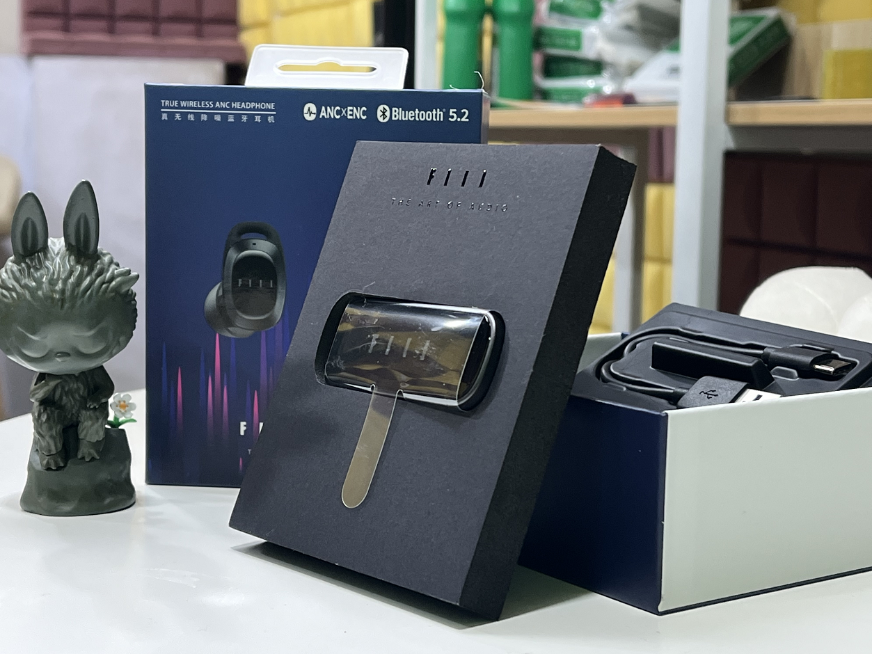 蓝牙耳机|当妈后变“抠门”？蓝牙耳机没有必要花上千，平价也能享受高品质