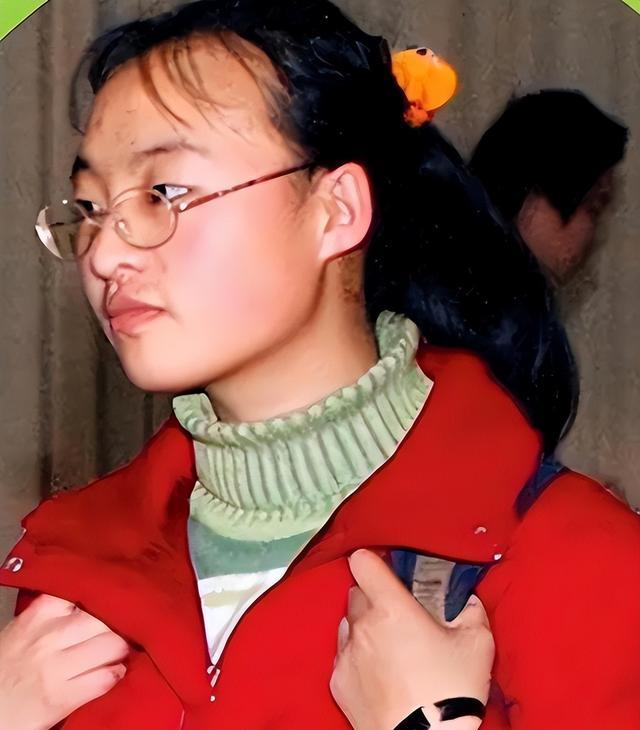 魏敏芝|爆红时被张艺谋劝退娱圈，后转身嫁给美籍华人的魏敏芝，怎样了