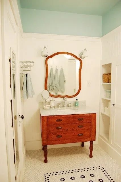 卫生间一片瓷砖都没有!这么好的设计你不知道?