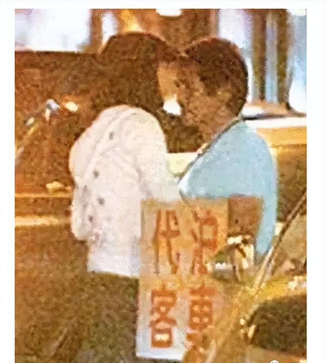 萧蔷|女明星: 买上亿豪宅，每年还得给3000万