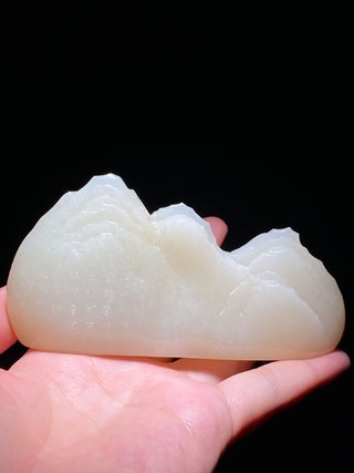 和田玉籽料|清乾隆 和田玉籽料 白玉 山形笔架 笔山 御题诗文 摆件