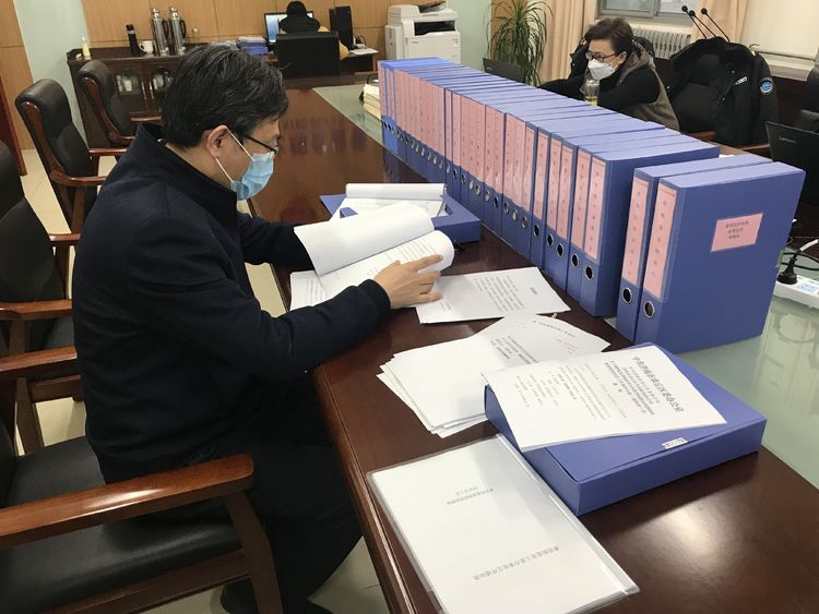 |快五十岁的时候领导让担任办公室的主任，该不该答应呢？