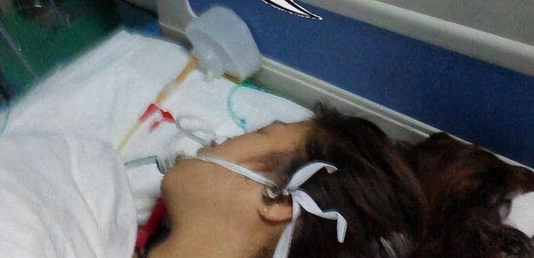 四川一女子诡异自杀,老父亲坚信是含冤死亡,24年不下葬却成干尸