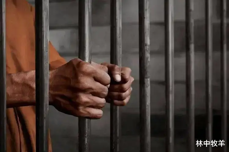 江苏南京:浦口一男子因赌博输钱入户抢劫!一审被判处无期徒刑!