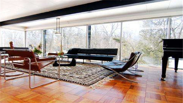 阳台地板这么铺,老师傅说保证3年不褪色不起泡!