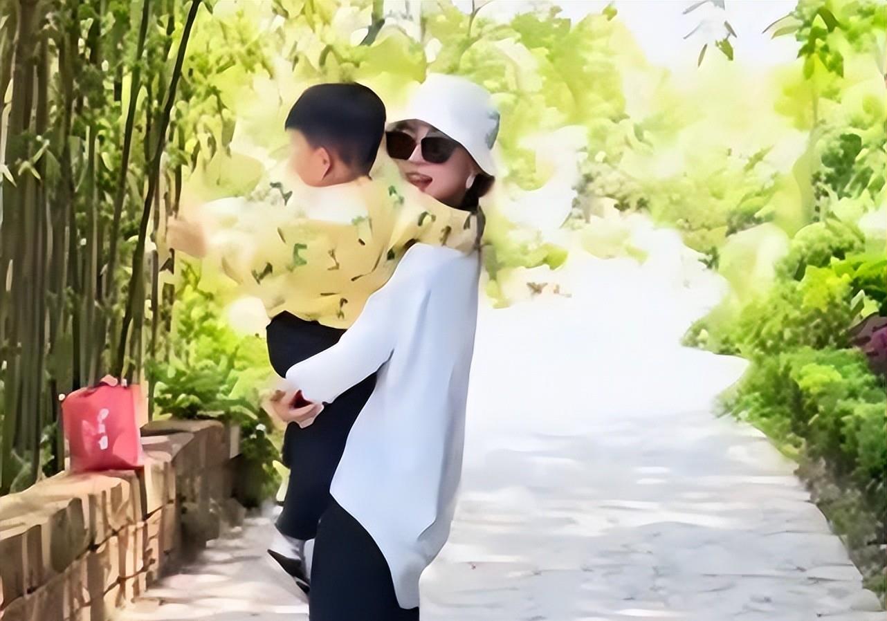 破产|周末2天曝出7个瓜，官宣怀孕、破产、主播被害，个个都是大瓜