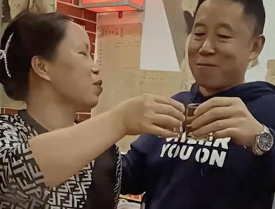 符建涛|孙卓已回归原生家庭，曝符建涛想跟卓卓交朋友，三观却遭嘲讽