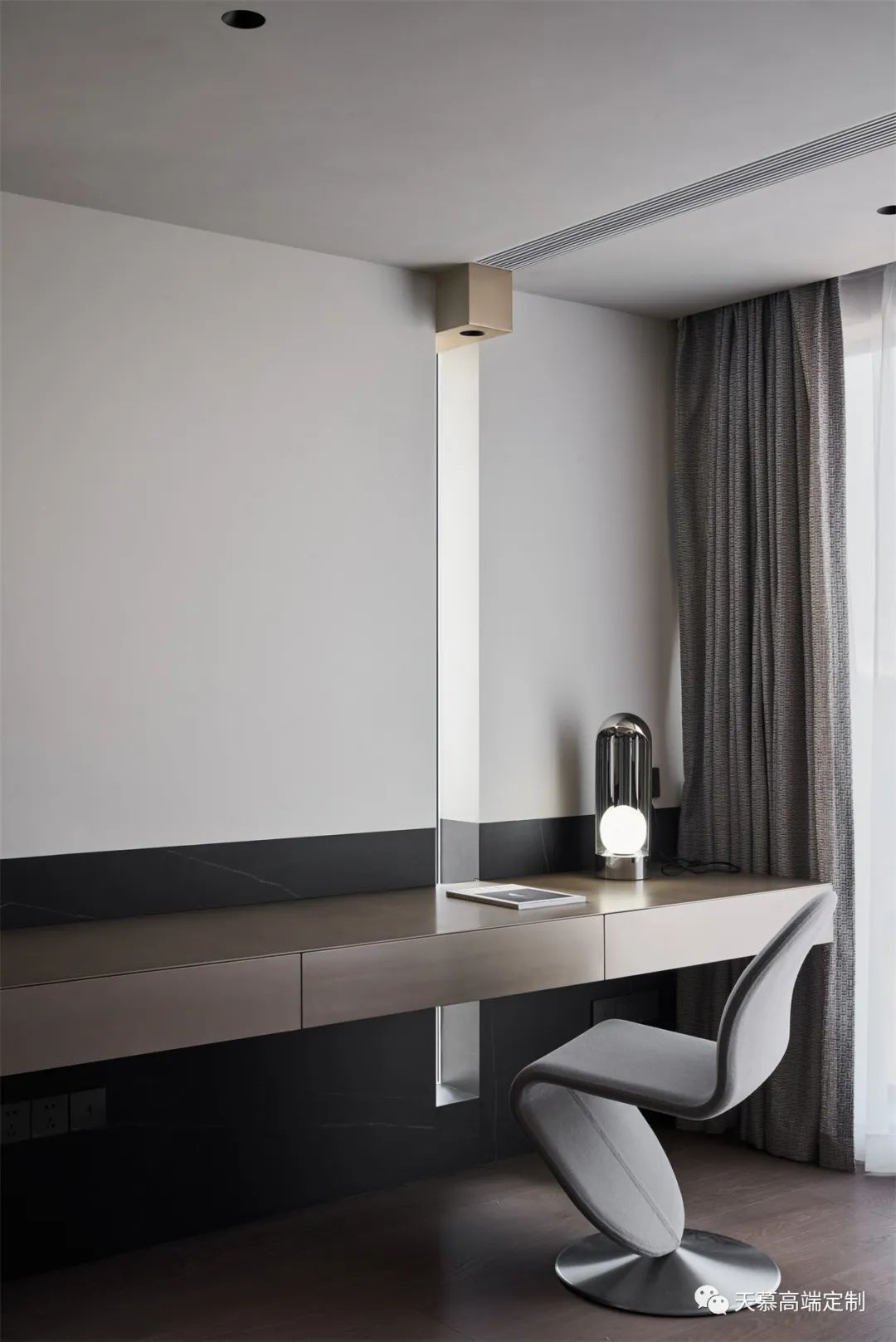 87㎡极简定制,单身的她为自己打造最舒适的居所