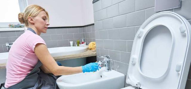 就因为家中出现这种虫子,他的眼球被摘除。快看看你家有没有