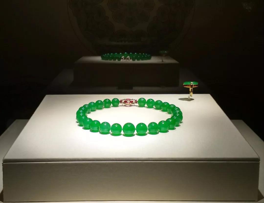 翡翠|通过各大博物馆的珍藏，来看看2百年间翡翠的进化史