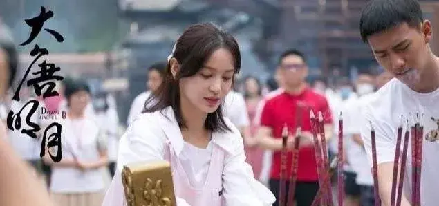 古力娜扎|娜扎新剧开机，被吐槽：脸大腰圆，至少长胖十斤